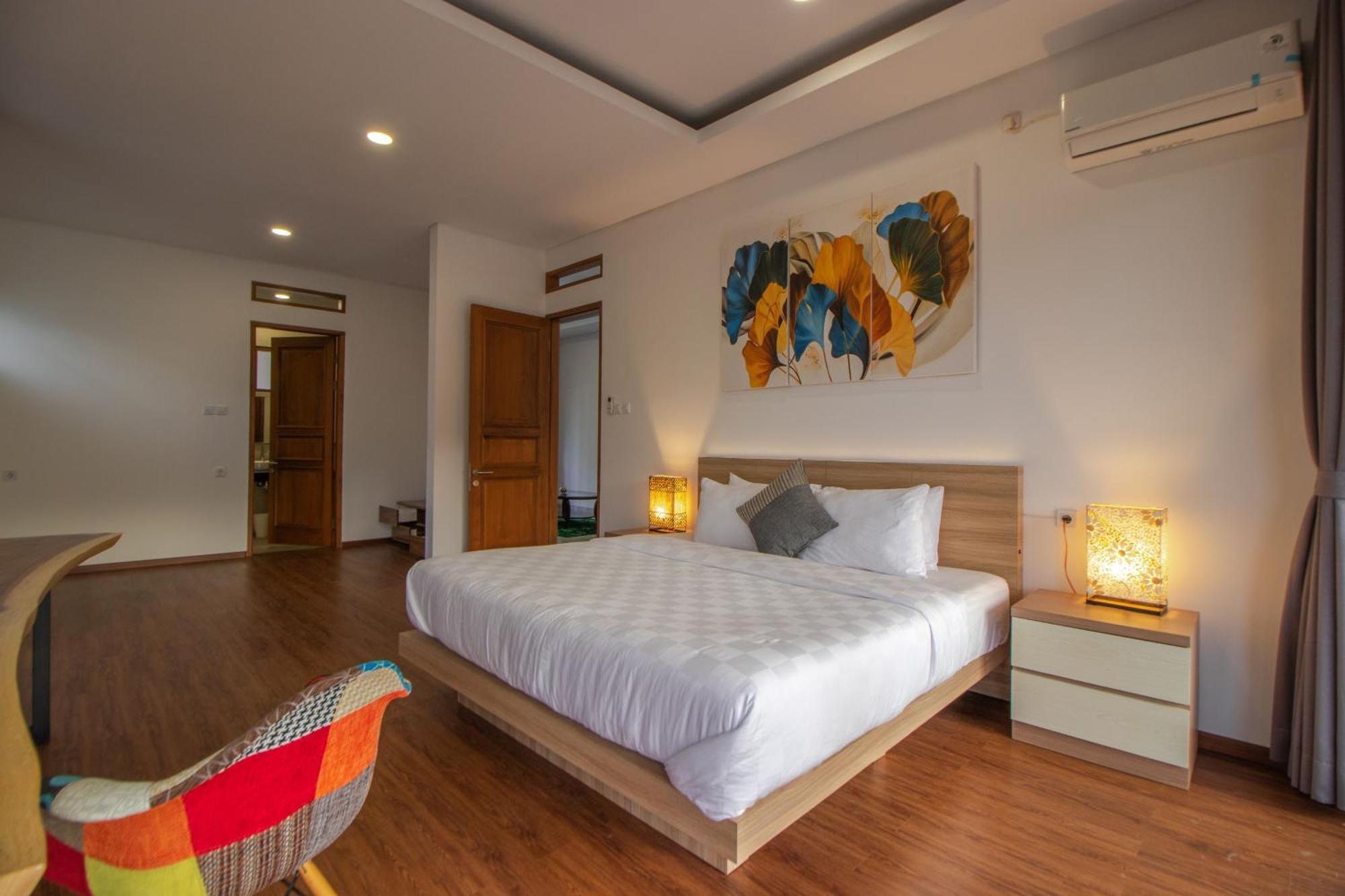Family Only Private Pool With View - De Reiz Ara Syariah 4br * Bandung